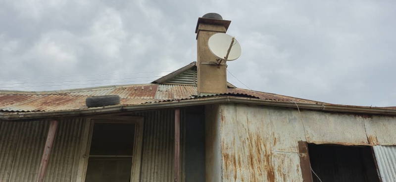 corrugated-iron-railway-house-roof